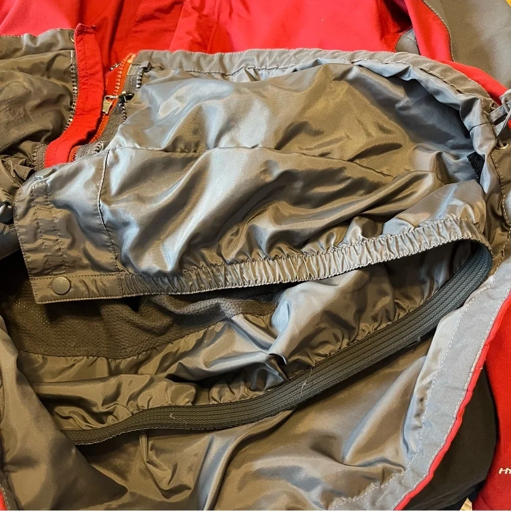 The North Face Men's XL Hyvent Winter Jacket.